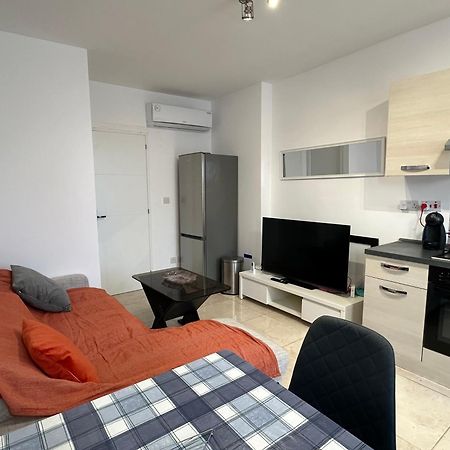 One Bedroom Appartment With Terrace In Sliema Eksteriør billede