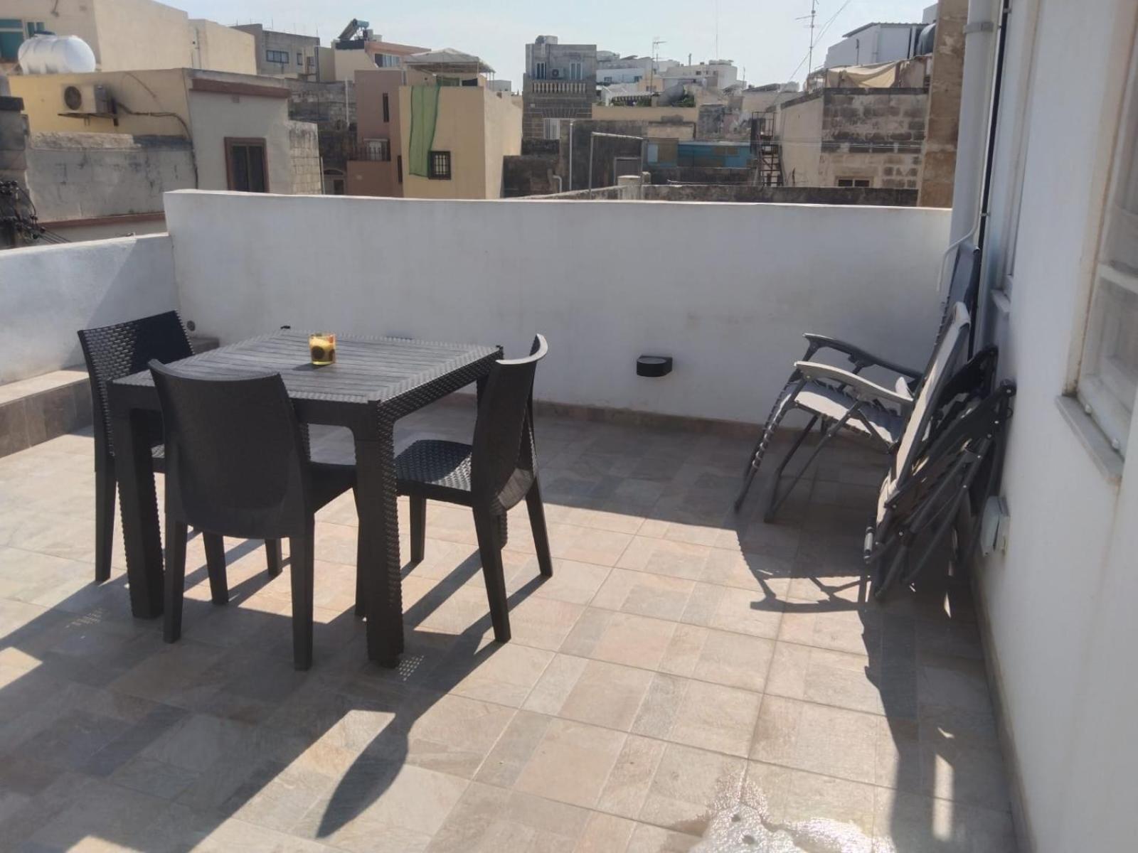 One Bedroom Appartment With Terrace In Sliema Eksteriør billede